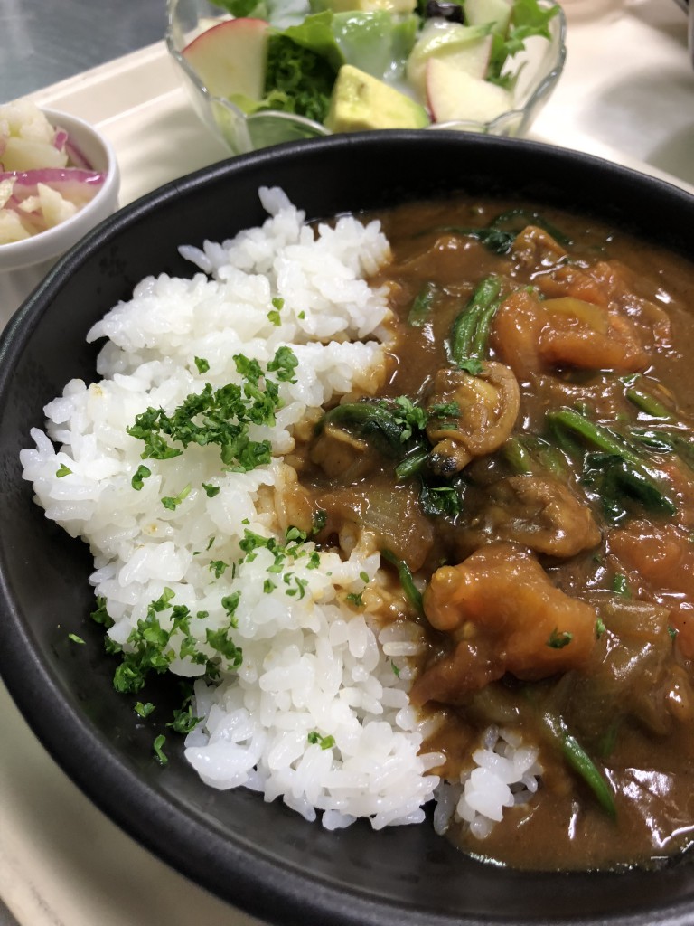 ほうれん草とあさりのカレー